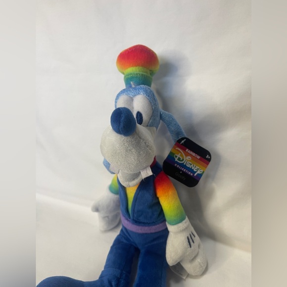 Goofy Disney Rainbow Collection Plushie - Picture 2 of 7
